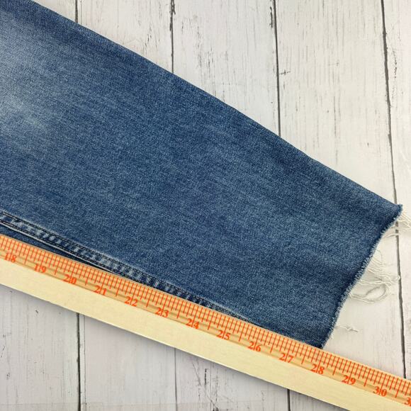 Everlane Medium Blue The Curvy Cheeky Jean Raw Hem Straight Leg Size 29 Regular - Picture 14 of 15